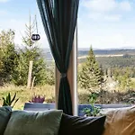 Family With Views Over Hadeland *