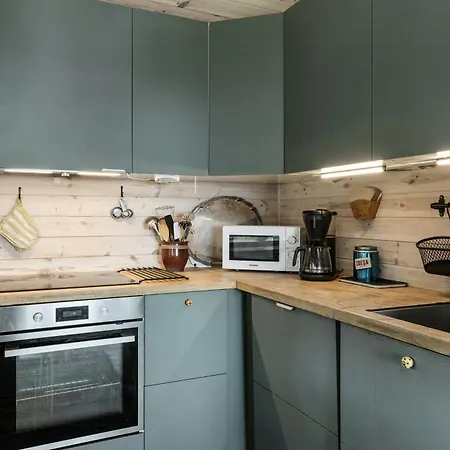 Family With Views Over Hadeland *